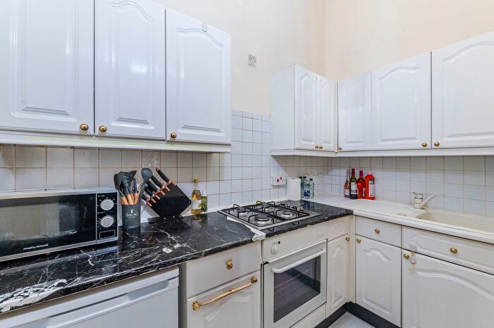 1 Bedroom Flat For Sale In Crawford Street, Marylebone, W1H