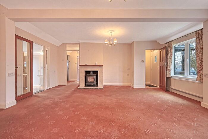 2 Bedroom Bungalow For Sale In Foxborough Chase, Stock, CM4