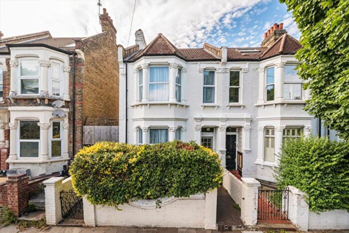 3 Bedroom Semi-Detached House For Sale In Wakeman Road, Kensal Rise, NW10