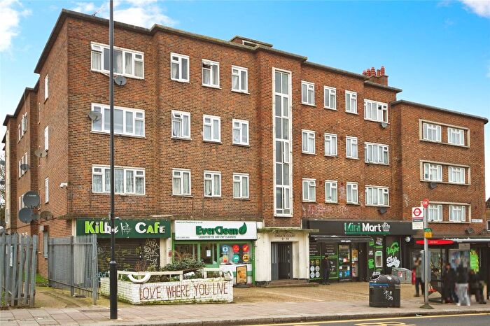 3 Bedroom Flat For Sale In Coles Green Road, London, NW2