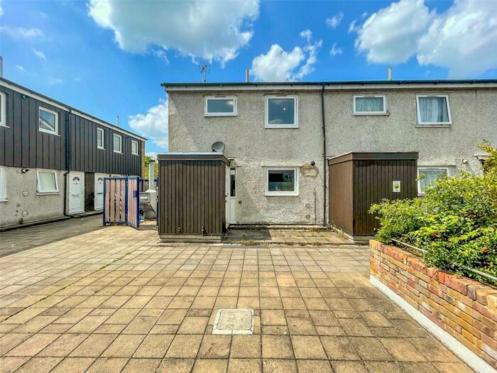 3 Bedroom End Of Terrace House To Rent In Pollard Walk, Sidcup, DA14