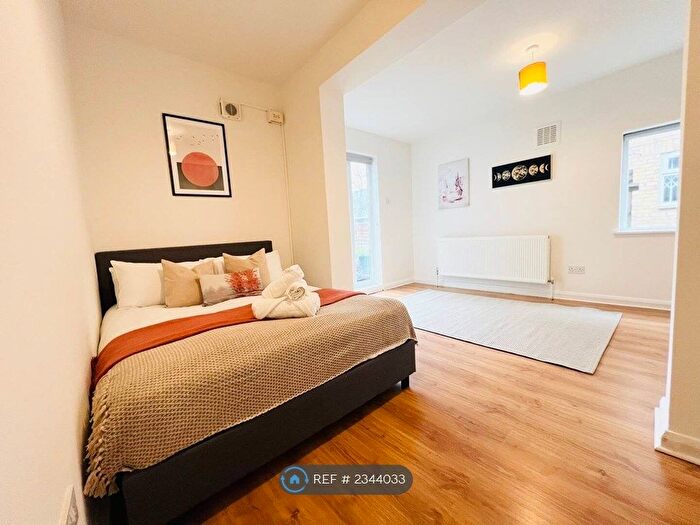 1 Bedroom Flat To Rent In Shaftesbury Road, London, N19