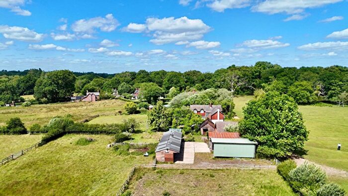4 Bedroom Detached House For Sale In Canterton Lane, Brook, Lyndhurst, Hampshire, SO43