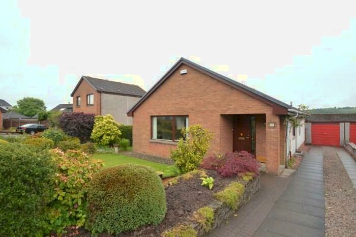3 Bedroom Detached House To Rent In Lairdshill Place, Glasgow, G65