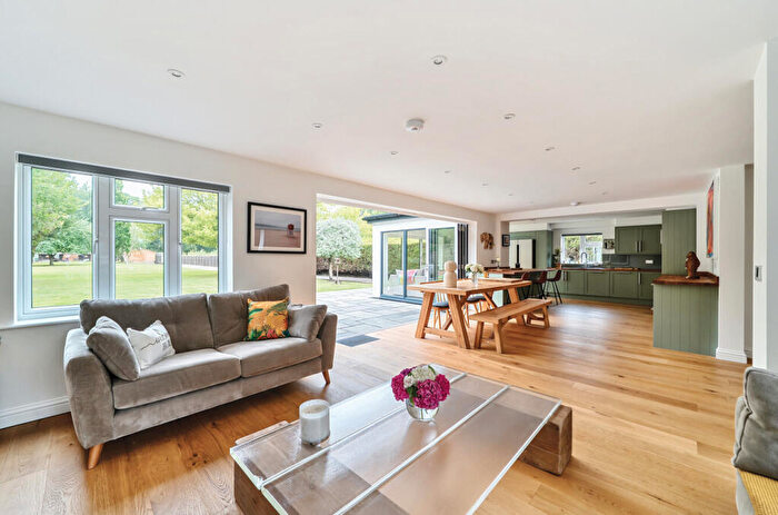 4 Bedroom Detached House For Sale In New Lane, Sutton Green, Guildford, Surrey, GU4