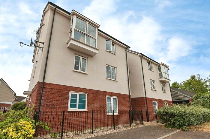 2 Bedroom Flat For Sale In Newcourt Way, Exeter, Devon, EX2