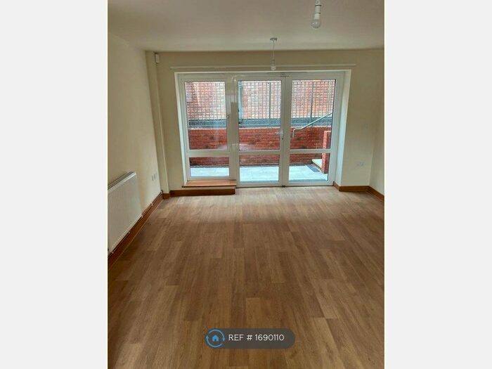 3 Bedroom Terraced House To Rent In Acacia Avenue, London, N17