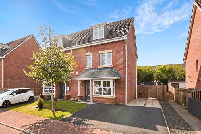 4 Bedroom Semi-Detached Villa For Sale In Talisker Rigg, Kilmarnock, KA3
