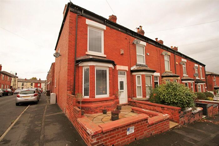 2 Bedroom End Of Terrace House For Sale In Princess Street, Hyde, SK14