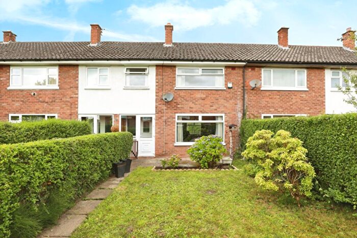 3 Bedroom Terraced House For Sale In Kingsley Walk, Winsford, Cheshire, CW7