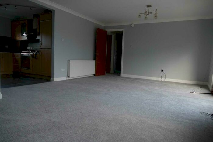 2 Bedroom Apartment To Rent In Castle Street, Hamilton, ML3