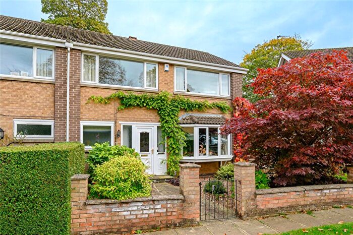 3 Bedroom Semi Detached House For Sale In Wickham Close, Boston Spa, LS23