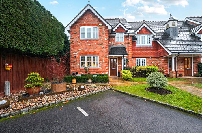 3 Bedroom End Of Terrace House For Sale In Abbey Place, Warfield, Bracknell, Berkshire, RG42