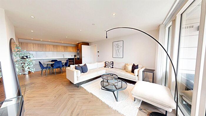 2 Bedroom Apartment To Rent In Castlewharf, A Chester Road, Manchester, M15