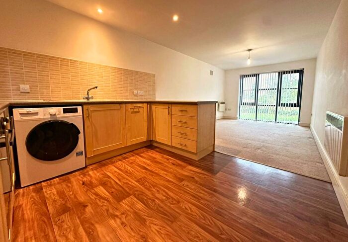 2 Bedroom Flat For Sale In The Heights, Walsall Road, West Bromwich, B71