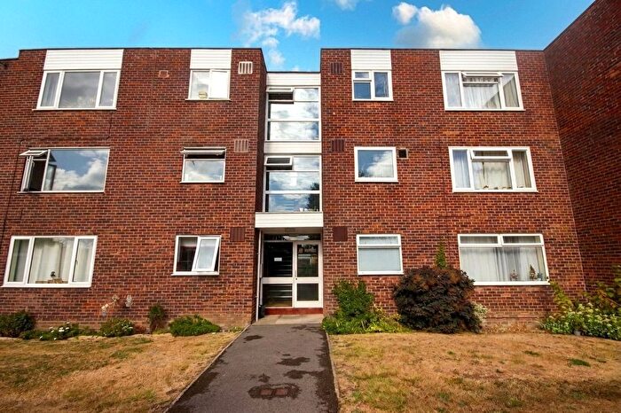 2 Bedroom Flat To Rent In Blakeney Road, Patchway, Bristol, South Gloucestershire, BS34