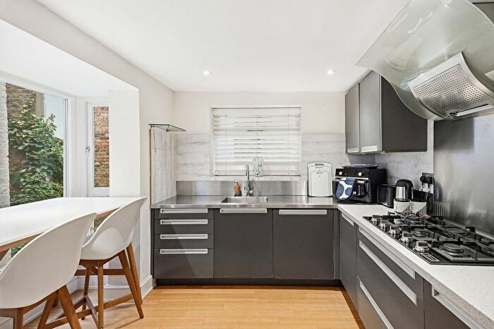 3 Bedroom Terraced House To Rent In Ponsonby Terrace, Westminster, SW1P