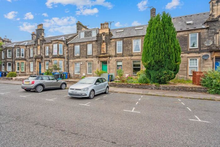 3 Bedroom Flat To Rent In Wallace Street, Stirling, Stirling, FK8