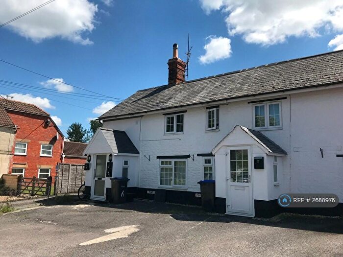 1 Bedroom Flat To Rent In High Street, Semington, Trowbridge, BA14