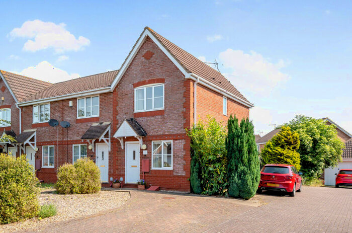 2 Bedroom End Of Terrace House For Sale In Vine Way, Tewkesbury, Gloucestershire, GL20