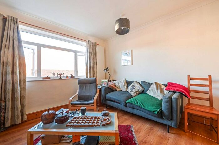 3 Bedroom Terraced House For Sale In Fisher Street, Canning Town, London, E16