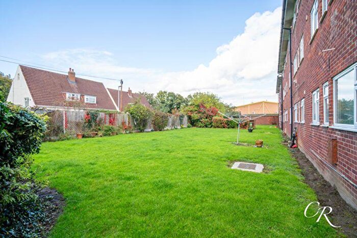 2 Bedroom Apartment For Sale In Sterling Court, Cheltenham, GL51