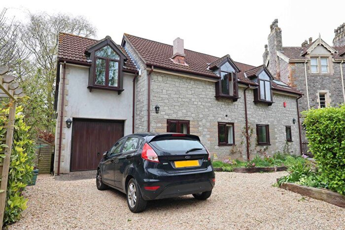 3 Bedroom Detached House For Sale In Woodside Road, Clevedon, BS21