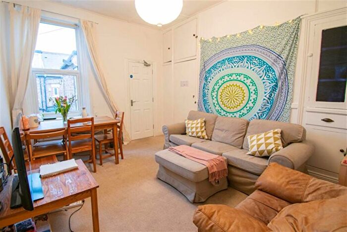 3 Bedroom Flat To Rent In Tavistock Road, Newcastle Upon Tyne, NE2