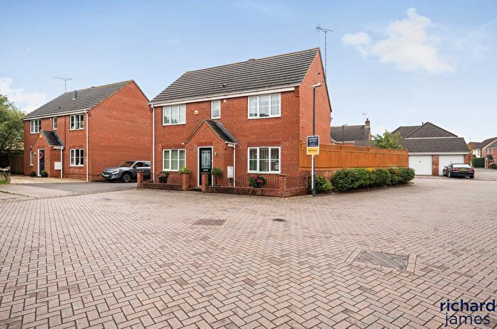 4 Bedroom Detached House For Sale In Hatch Road, Upper Stratton, Swindon, SN3