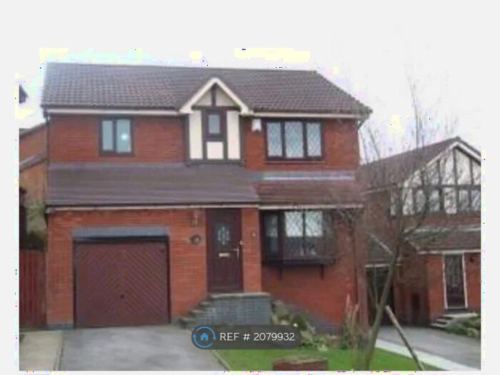 4 Bedroom Detached House To Rent In Heatherside, Stalybridge, SK15