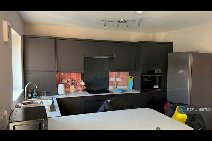 2 Bedroom Flat To Rent In Marne Street, Glasgow, G31