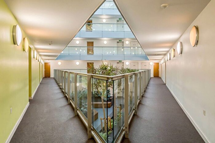 2 Bedroom Flat For Sale In Little Thames Walk, Greenwich, London, SE8