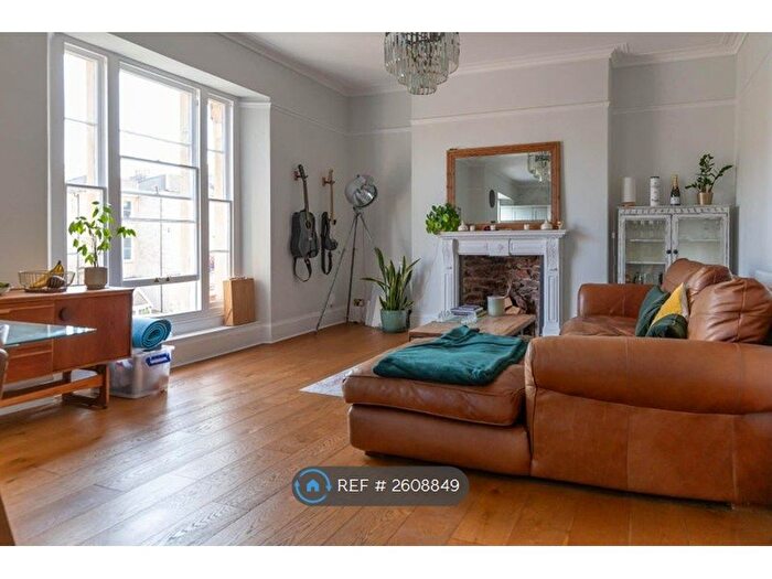 2 Bedroom Flat To Rent In Redland Park, Bristol, BS6