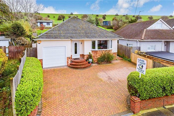 3 Bedroom Chalet For Sale In Cowley Drive, Woodingdean, Brighton, East Sussex, BN2
