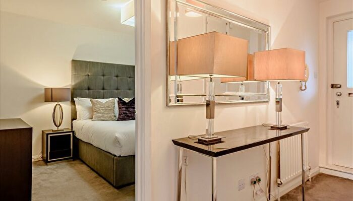 2 Bedroom Flat To Rent In Fulham Road, London, SW3