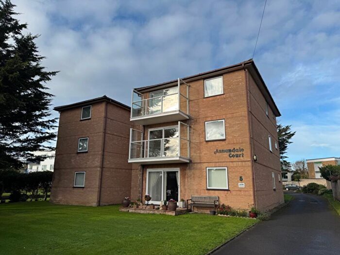2 Bedroom Flat To Rent In Clifton Road, Bournemouth, BH6