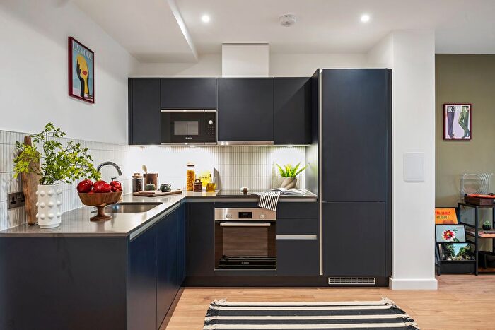 1 Bedroom Flat To Rent In Uncle Acton, Victoria Road, London, W3
