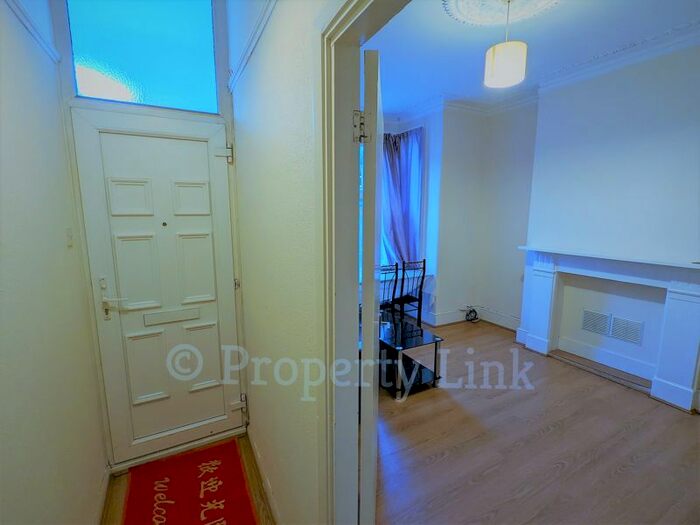 2 Bedroom Flat To Rent In Ingleby Road, Ilford IG1