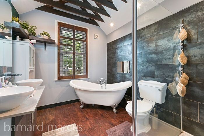 2 Bedroom Semi-Detached House To Rent In Niton Road, Richmond, TW9