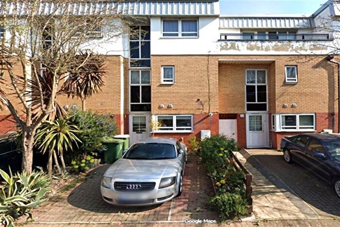 4 Bedroom Property To Rent In Elderberry Way, E6