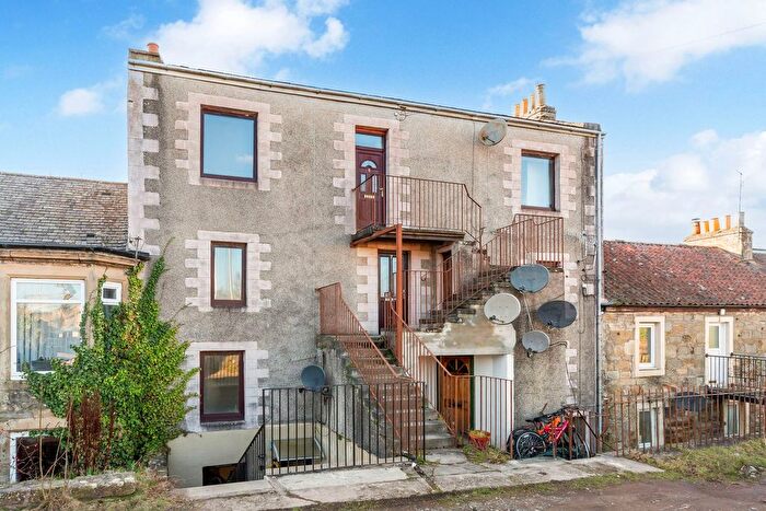 2 Bedroom Flat For Sale In Railway Place, Cupar, KY15