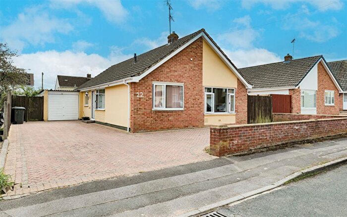 3 Bedroom Detached Bungalow For Sale In Thames Crescent, Melksham, SN12