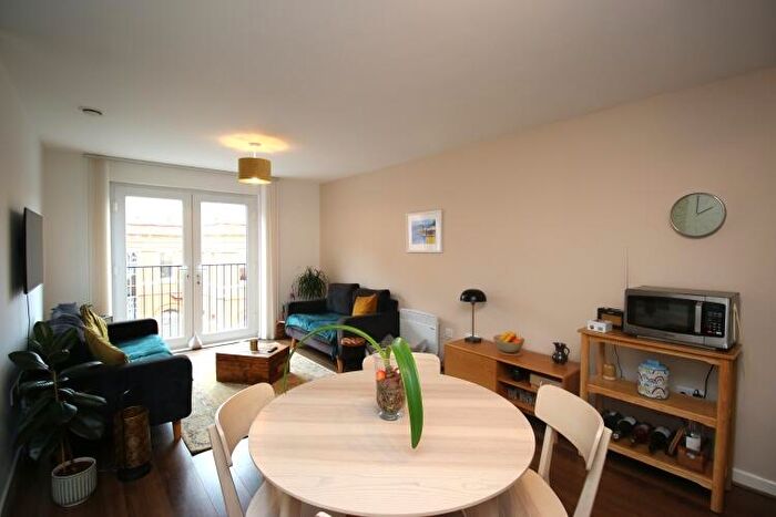 2 Bedroom Apartment For Sale In Alto, Sillivan Way Manchester, M3