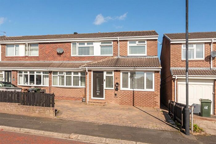 4 Bedroom Semi-Detached House For Sale In Ashkirk, Dudley, NE23