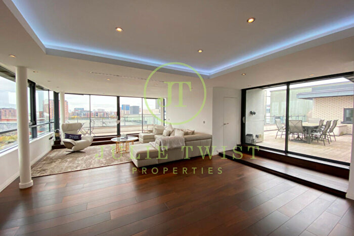 2 Bedroom Apartment To Rent In Building, Rice Street, M3