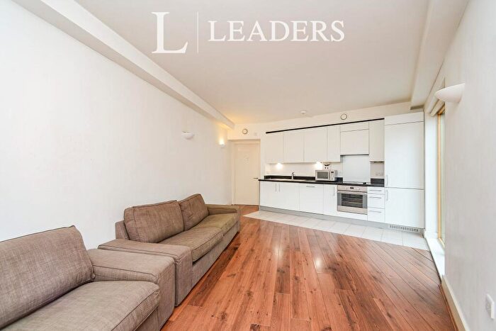 2 Bedroom Flat To Rent In Stroudley Road, Brighton, BN1