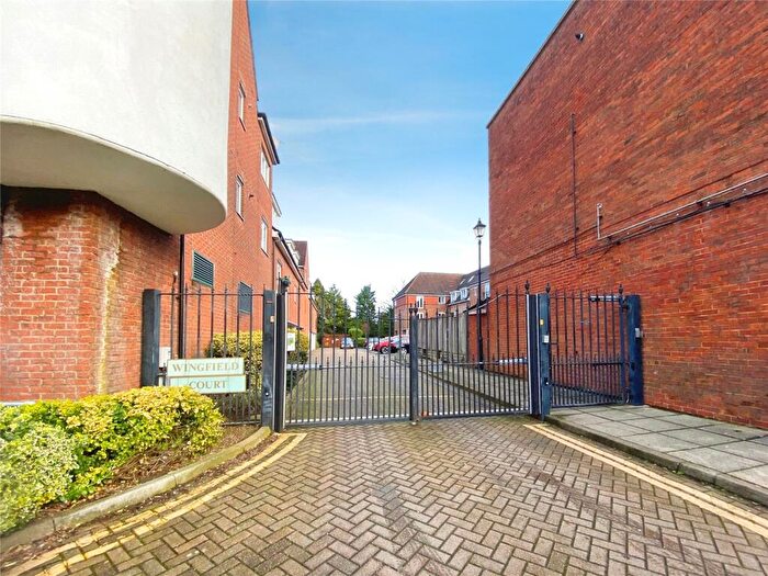 2 Bedroom Flat To Rent In Wingfield Court, Banstead, Surrey, SM7