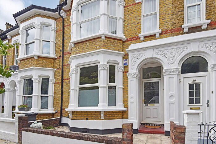 4 Bedroom Terraced House To Rent In Princess May Road, London, N16