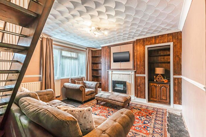 4 Bedroom Semi-Detached House For Sale In Flexible Coastal Home In Blakeney, NR25