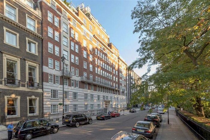 Studio To Rent In Portman Square, London, W1H